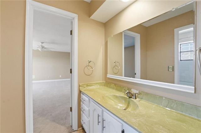 6114 Greenwood Street, Shawnee, KS 66216