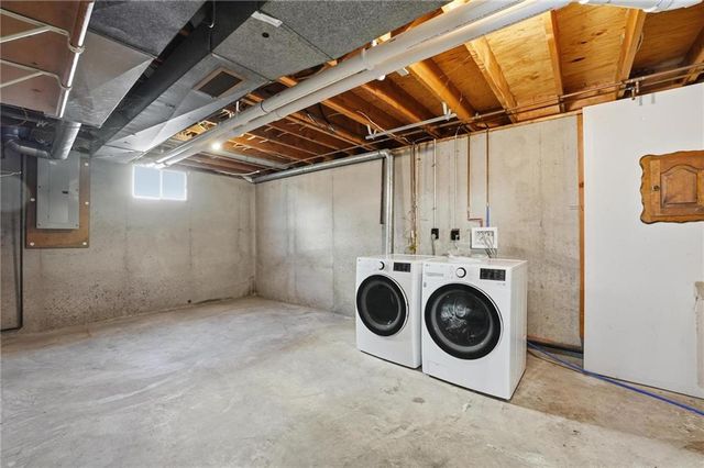 6114 Greenwood Street, Shawnee, KS 66216