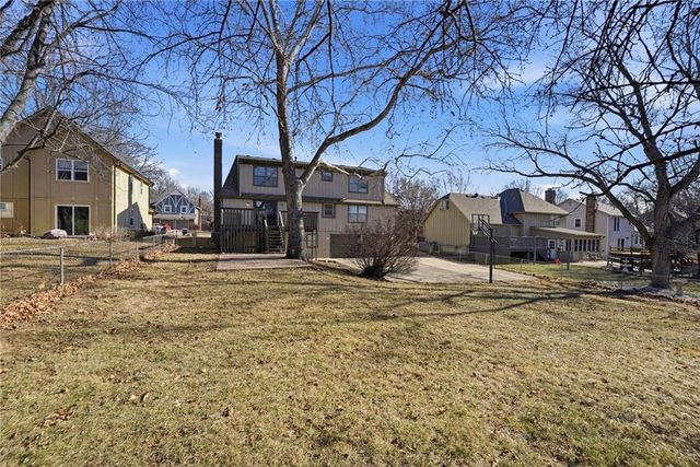 6114 Greenwood Street, Shawnee, KS 66216