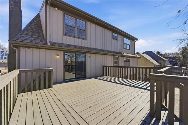 6114 Greenwood Street, Shawnee, KS 66216