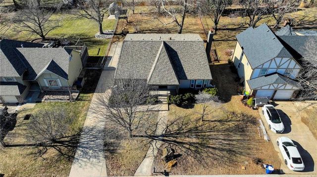 6114 Greenwood Street, Shawnee, KS 66216