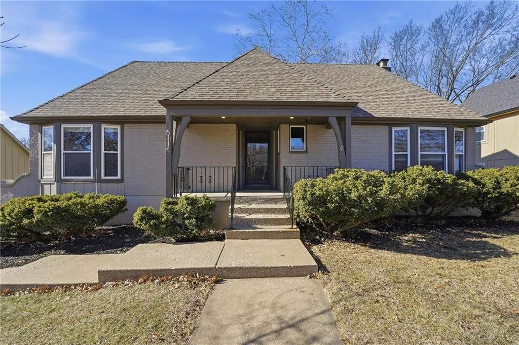 6114 Greenwood Street, Shawnee, KS 66216