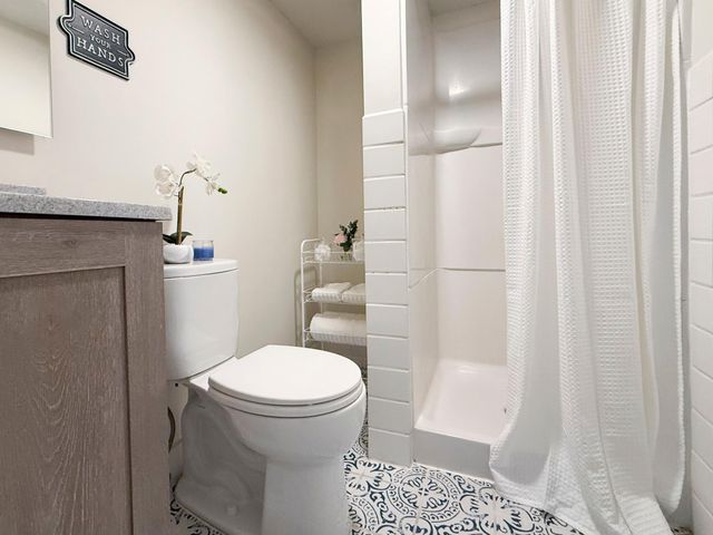 913 1st Street NW, Rochester, MN 55901