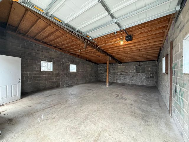 913 1st Street NW, Rochester, MN 55901