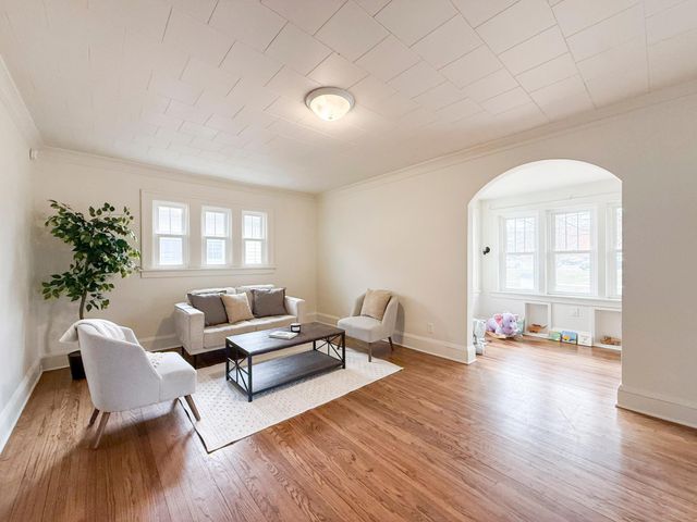 913 1st Street NW, Rochester, MN 55901