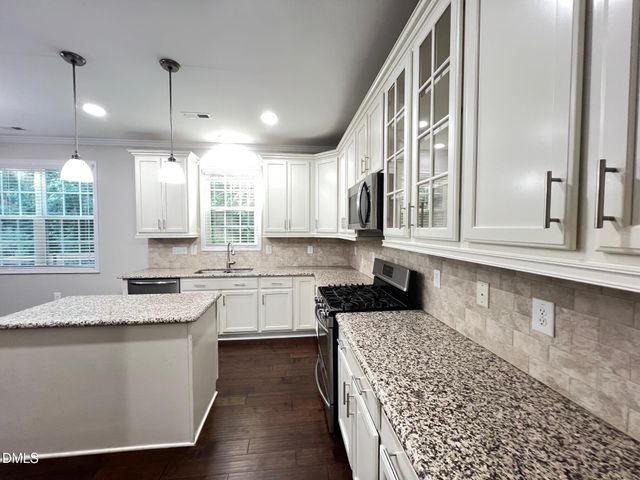 2820 Lumber River Trail, Apex, NC 27502