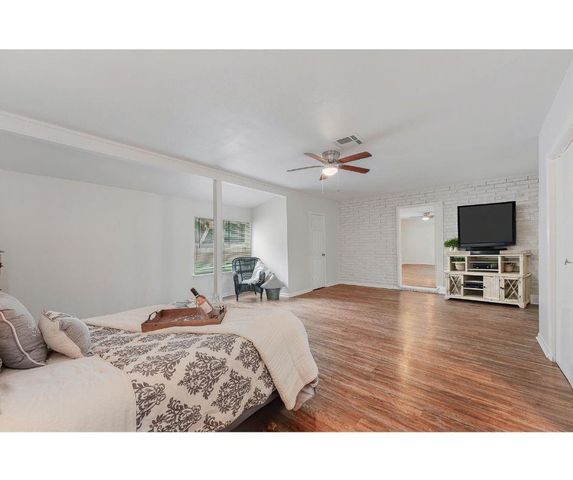 309 E Kay Street, Dayton, TX 77535