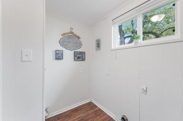 309 E Kay Street, Dayton, TX 77535