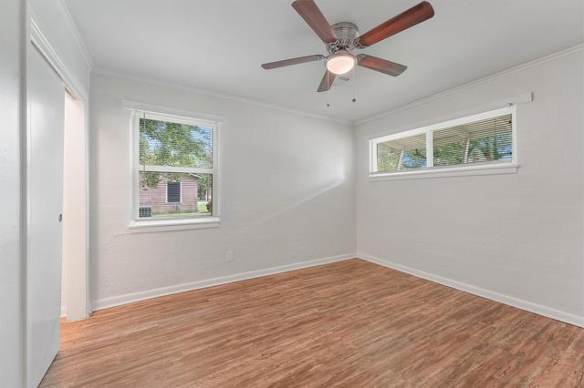 309 E Kay Street, Dayton, TX 77535