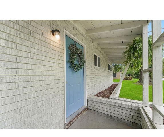 309 E Kay Street, Dayton, TX 77535