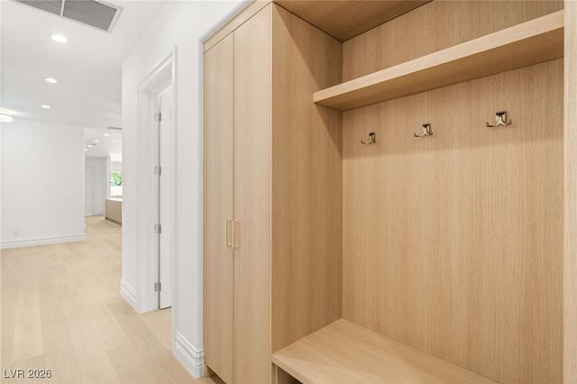 428 Saint Andrews Court, Las Vegas, NV 89144