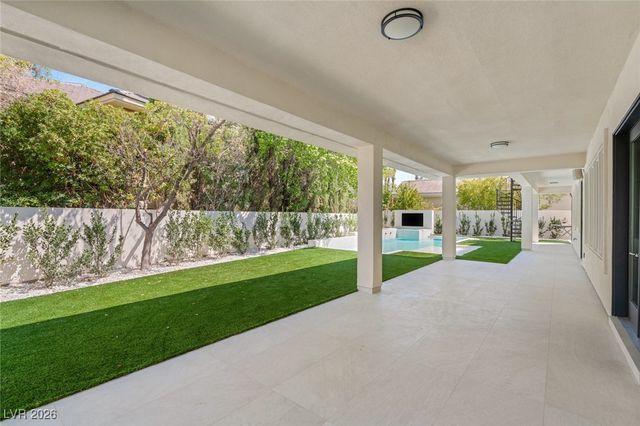 428 Saint Andrews Court, Las Vegas, NV 89144