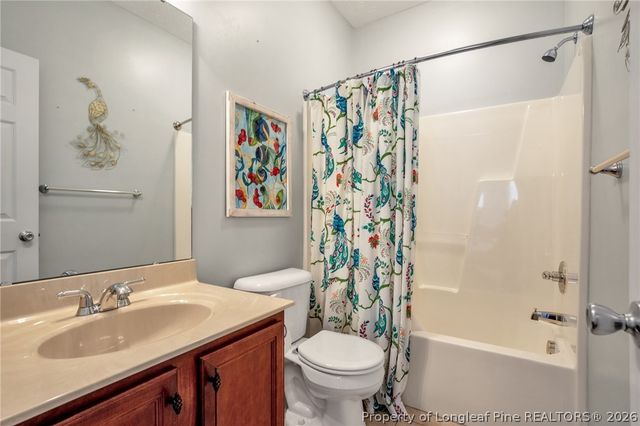 5708 Gentleman Drive, Hope Mills, NC 28348