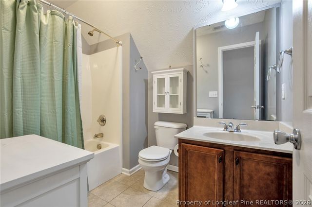 5708 Gentleman Drive, Hope Mills, NC 28348