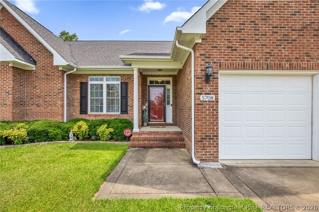 5708 Gentleman Drive, Hope Mills, NC 28348