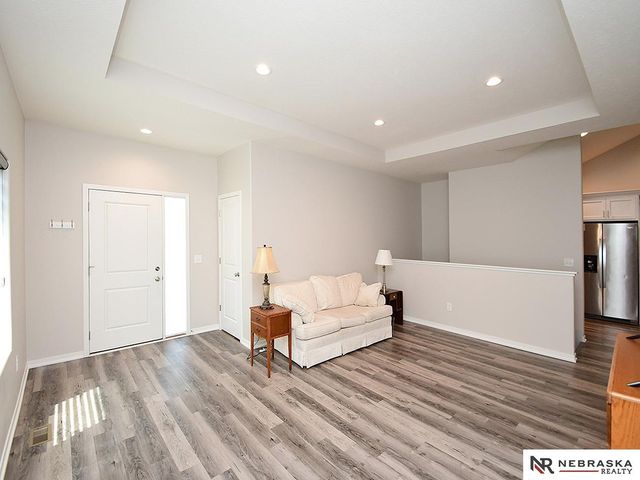 248 Half Moon Drive, Lincoln, NE 68527