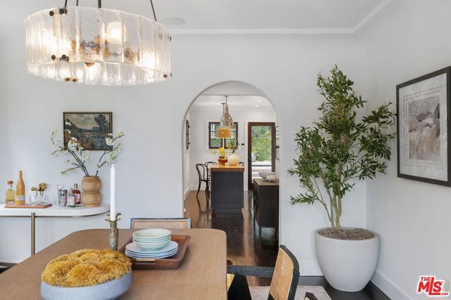 3777 Effingham Place, Los Angeles, CA 90027