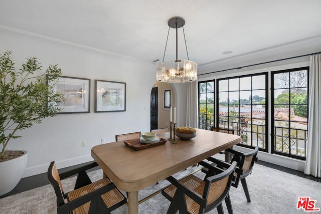 3777 Effingham Place, Los Angeles, CA 90027