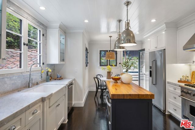 3777 Effingham Place, Los Angeles, CA 90027