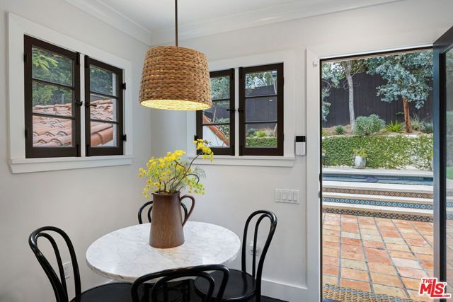 3777 Effingham Place, Los Angeles, CA 90027