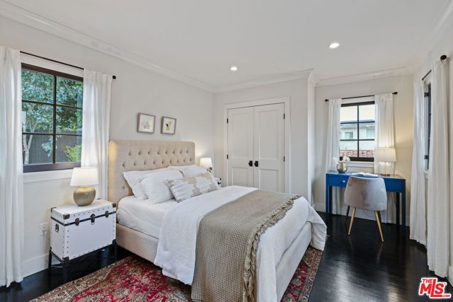 3777 Effingham Place, Los Angeles, CA 90027