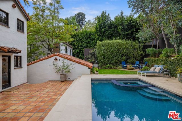 3777 Effingham Place, Los Angeles, CA 90027