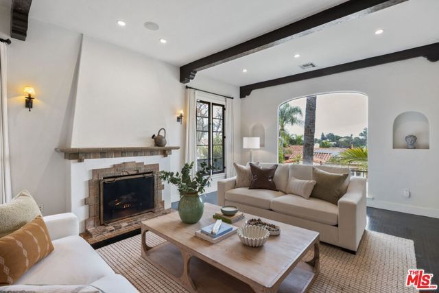 3777 Effingham Place, Los Angeles, CA 90027