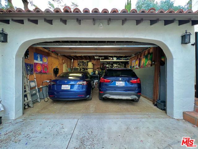 3777 Effingham Place, Los Angeles, CA 90027