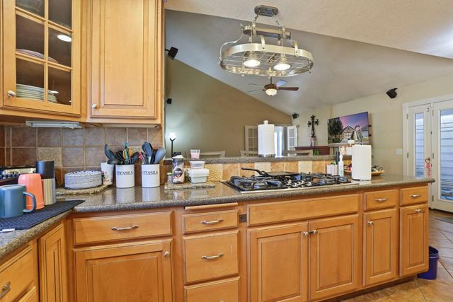 7157 Lighthouse Dr, Stockton, CA 95219