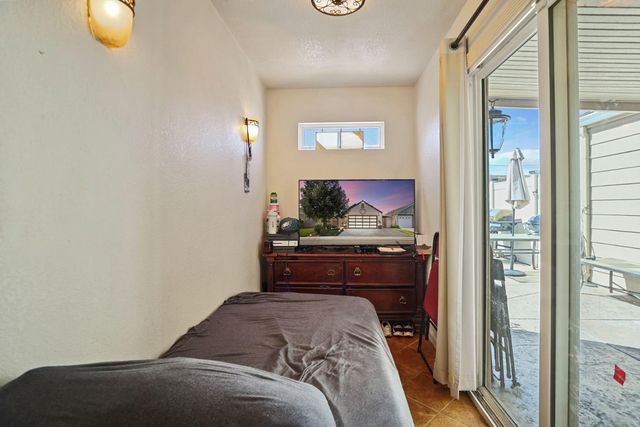 7157 Lighthouse Dr, Stockton, CA 95219