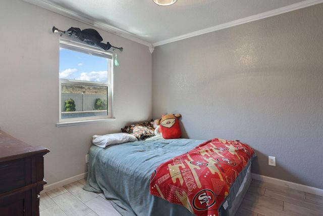 7157 Lighthouse Dr, Stockton, CA 95219