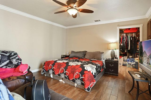 7157 Lighthouse Dr, Stockton, CA 95219