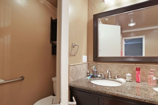 7157 Lighthouse Dr, Stockton, CA 95219