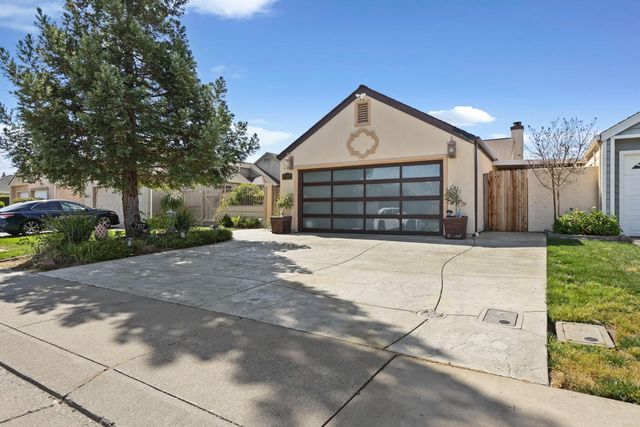 7157 Lighthouse Dr, Stockton, CA 95219