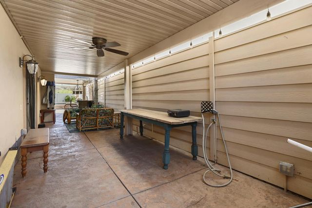 7157 Lighthouse Dr, Stockton, CA 95219