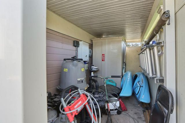 7157 Lighthouse Dr, Stockton, CA 95219