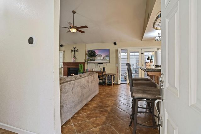 7157 Lighthouse Dr, Stockton, CA 95219