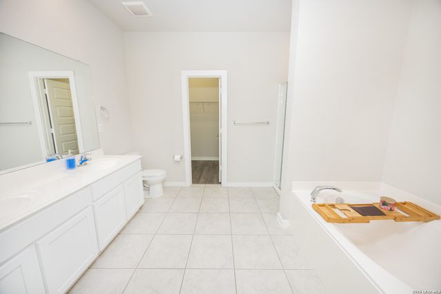 7608 TOLEDO BND, San Antonio, TX 78252