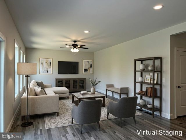 251 SAGE BLVD, Middletown, PA 17057