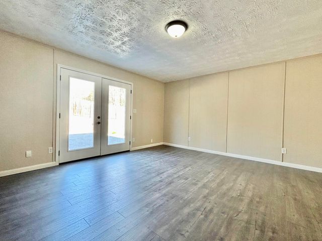 180 Calanna Estate Road, Manchester, KY 40962