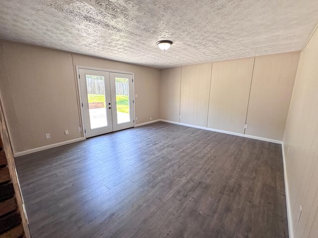 180 Calanna Estate Road, Manchester, KY 40962