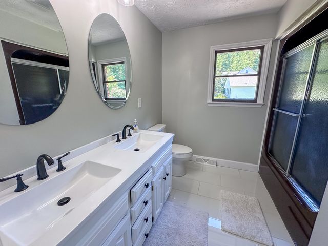 180 Calanna Estate Road, Manchester, KY 40962