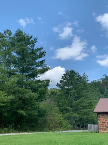 180 Calanna Estate Road, Manchester, KY 40962