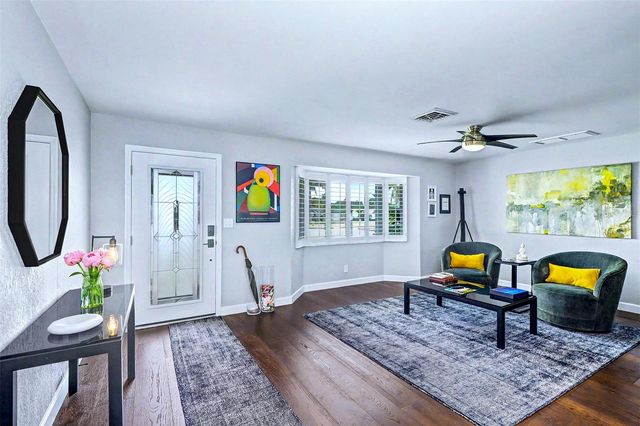 11624 GROVE STREET, Seminole, FL 33772
