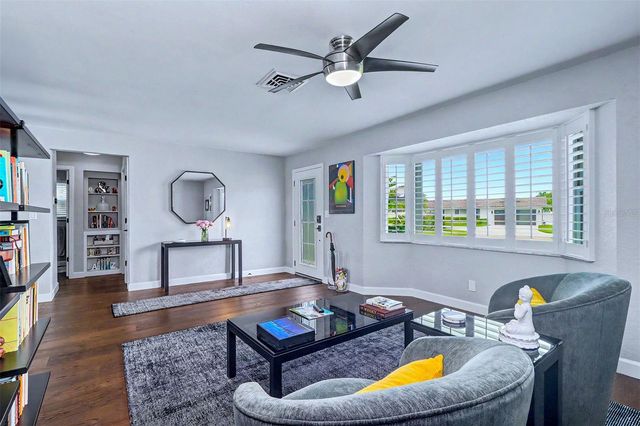 11624 GROVE STREET, Seminole, FL 33772