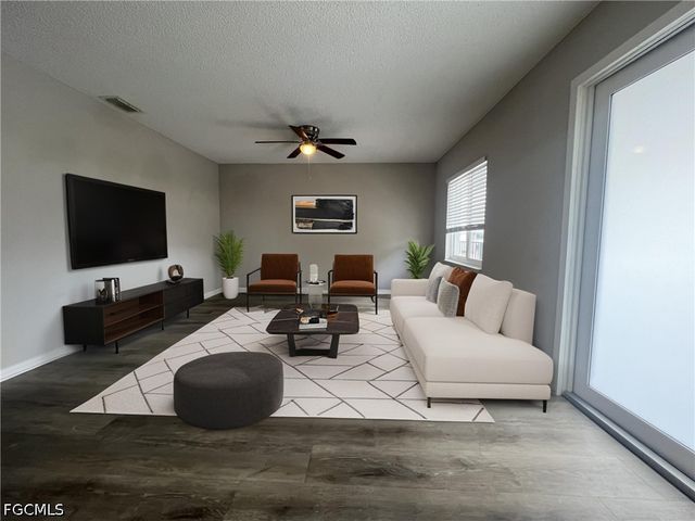639 SE 13th AVE 120, Cape Coral, FL 33990