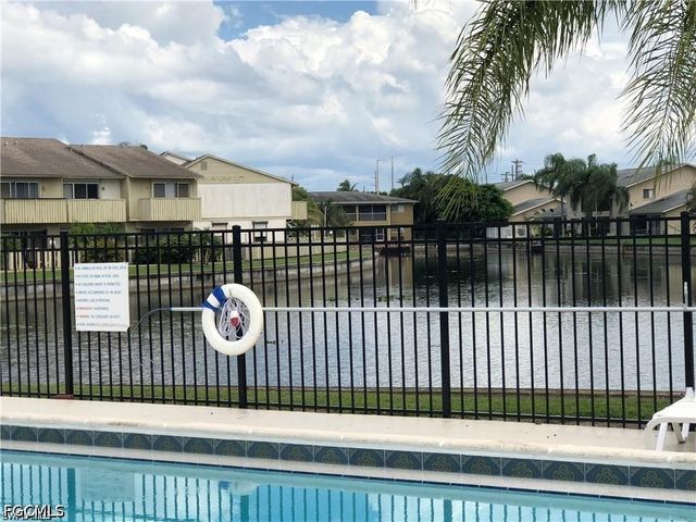 639 SE 13th AVE 120, Cape Coral, FL 33990