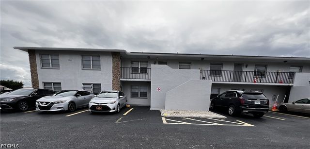 639 SE 13th AVE 120, Cape Coral, FL 33990