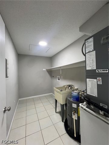 639 SE 13th AVE 120, Cape Coral, FL 33990
