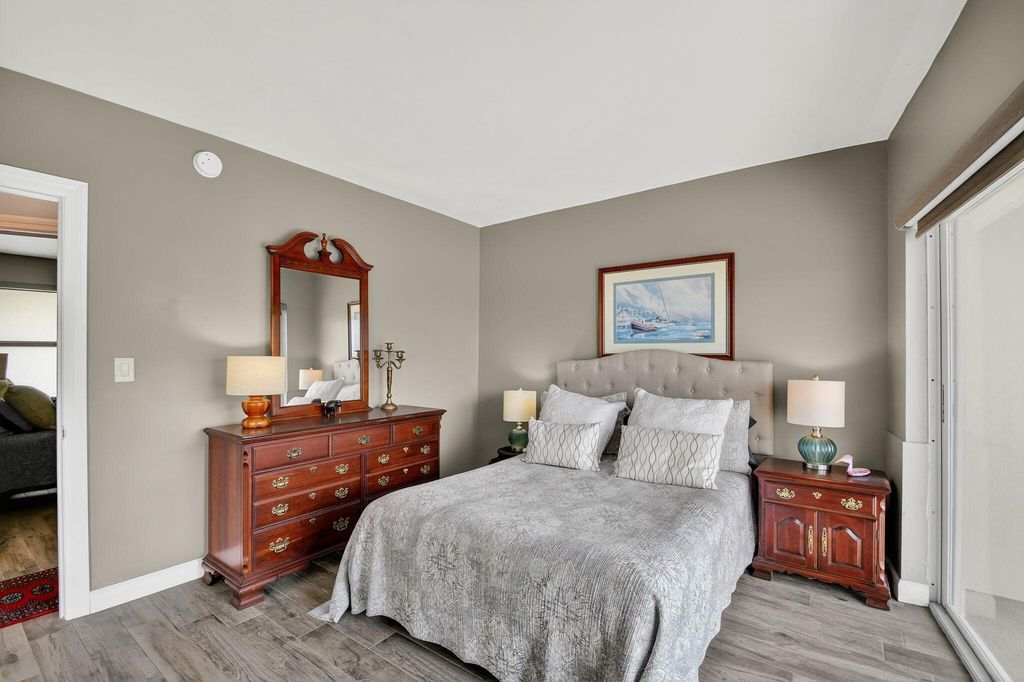 Image 21 of property listing at 3030 S Ocean Boulevard 437, Palm Beach, FL 33480